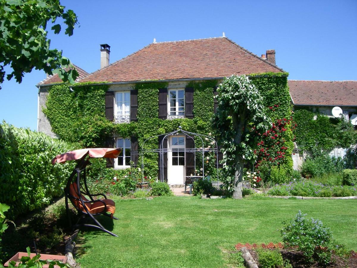 La Ferme Le Merger Bed & Breakfast La Ferte-Gaucher Exterior photo